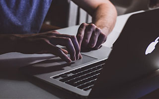 切尔西核心回应被挖角